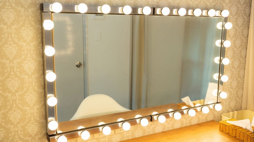 custom-mirrors-980x551
